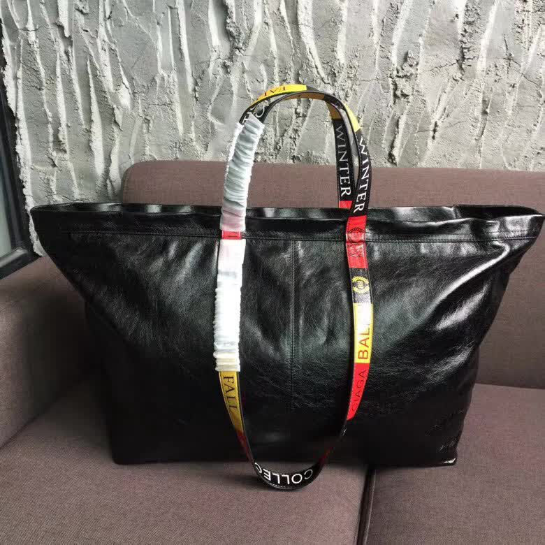 BALENCIAG巴黎世家 最新單手提購物袋 油蠟皮材質 簡單寬闊 購物包推薦款 超級大容量  BL1825